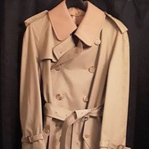 burberrys mens wool lined vintage trench coat, never worn!!!